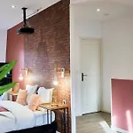 Rose #3#- Ambiance Cosy & Jacuzzi-self Check-in Apartamento