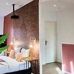 Rose #3#- Ambiance Cosy & Jacuzzi-self Check-in * Roubaix