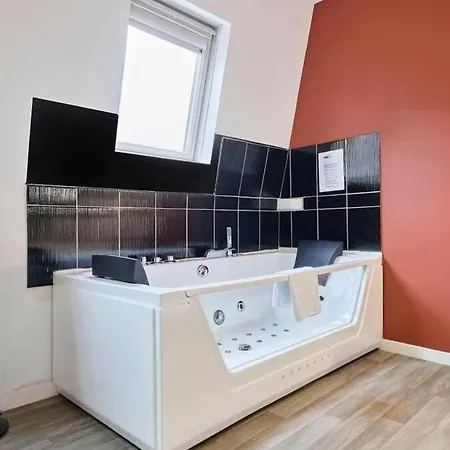 公寓 Rose #3#- Ambiance Cosy & Jacuzzi-self Check-in 鲁贝