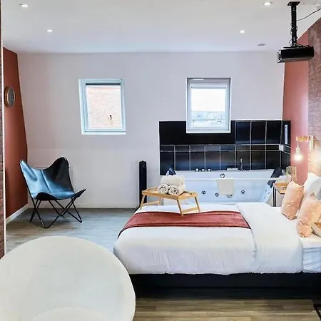 Lejlighed Rose #3#- Ambiance Cosy & Jacuzzi-self Check-in *